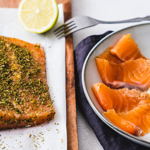 Salmone marinato al limone e limoncello - Gebeizter Lachs mit Zitrone und Limoncello