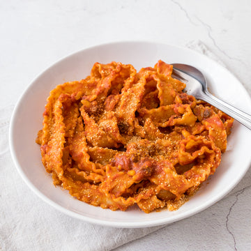 Pasta c’anciova – Pasta mit Tomaten-Sardellen-Soße